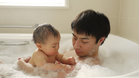 【新米ママパパ必見】赤ちゃんのお風呂の入れ方を紹介！【沐浴卒業】
